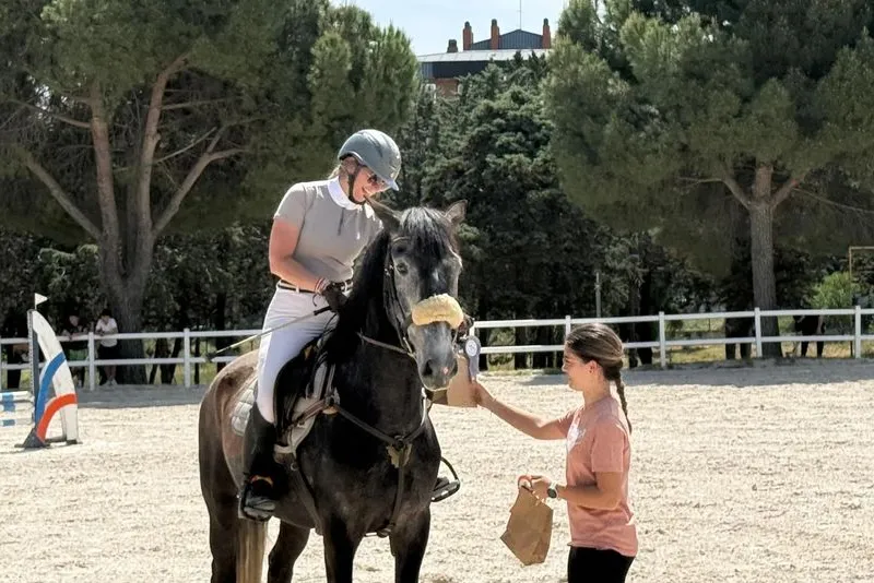 El Madroño Pony Club and Riding School