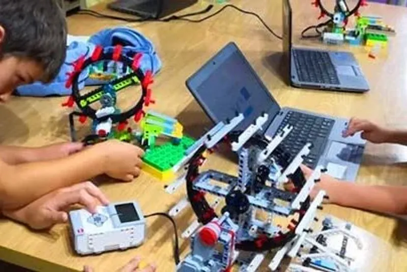 Robotics & Tech Summer Camp