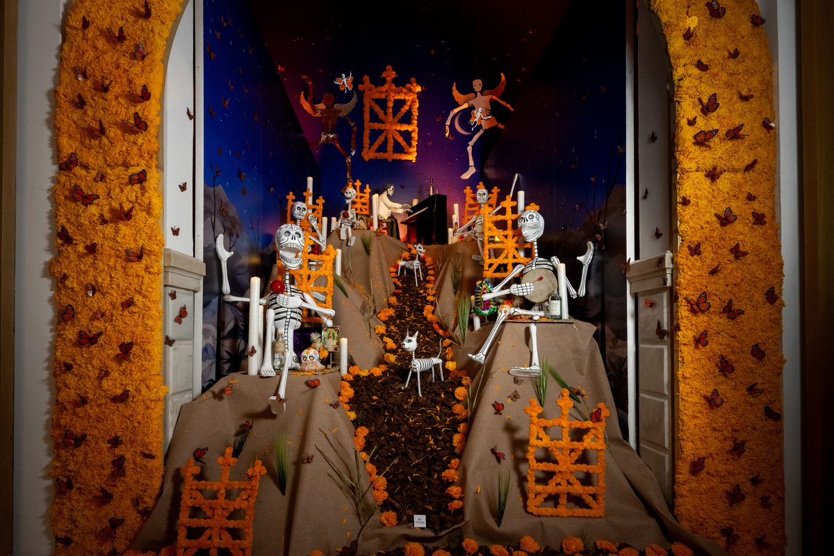 Agustín Lara's Day of the Dead Altar