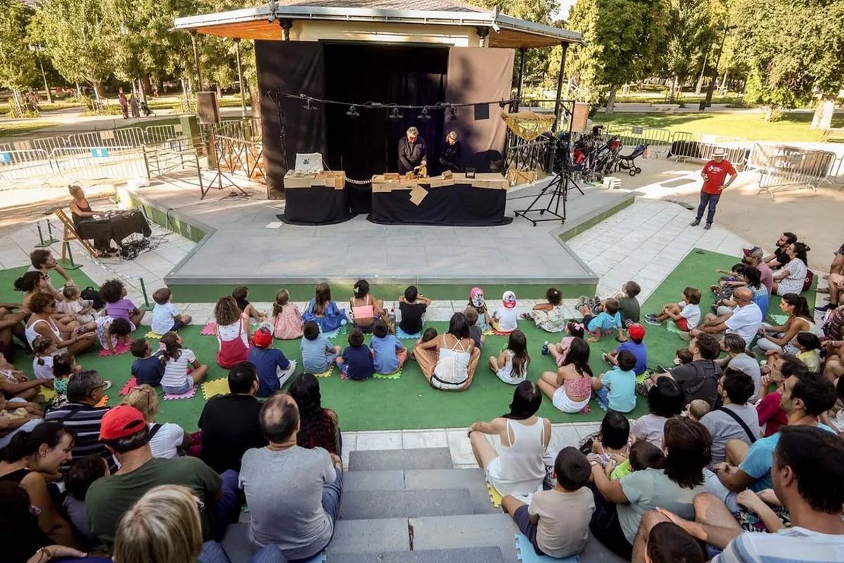 Puppet Shows Saturdays and Sundays at El Retiro