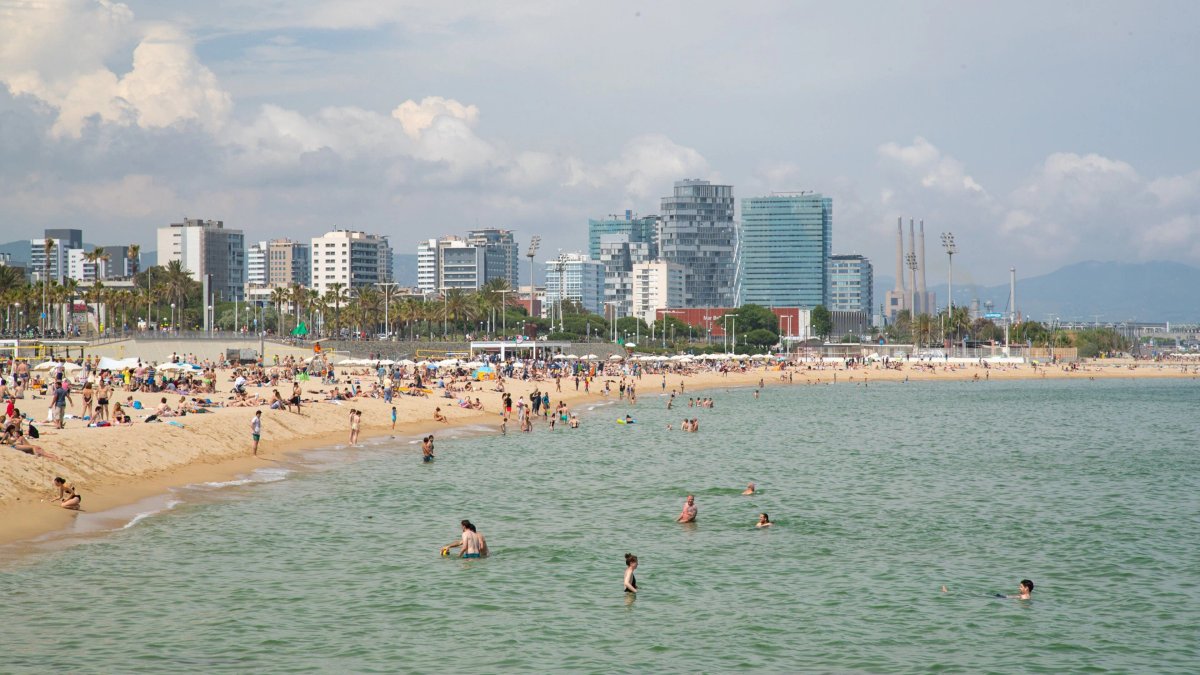 Bogatell Beach photo 2