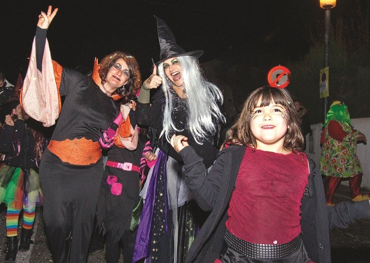 Witches' Market and Fire Shows in Altafulla's Old Quarter photo 2