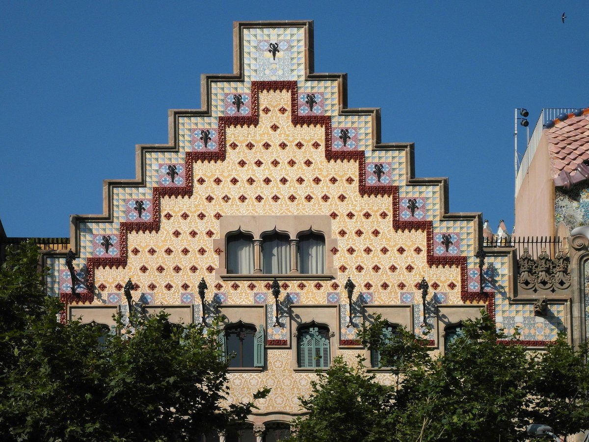 Go Beyond Gaudí