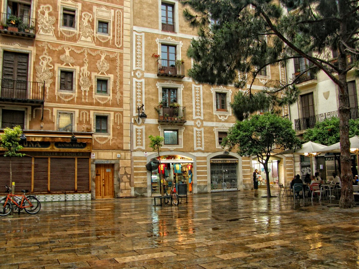 Plaça del Pi photo 4