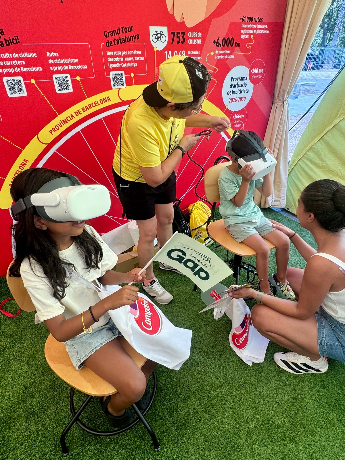 Free Tour de France Fan Park with Kids' Cycling Tracks photo 2