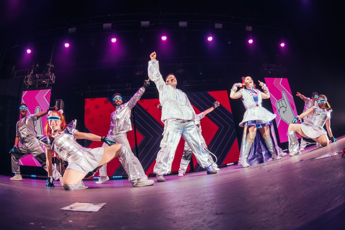 Los Meñiques de la Casa, Baila a lo Loco Tour 2026
