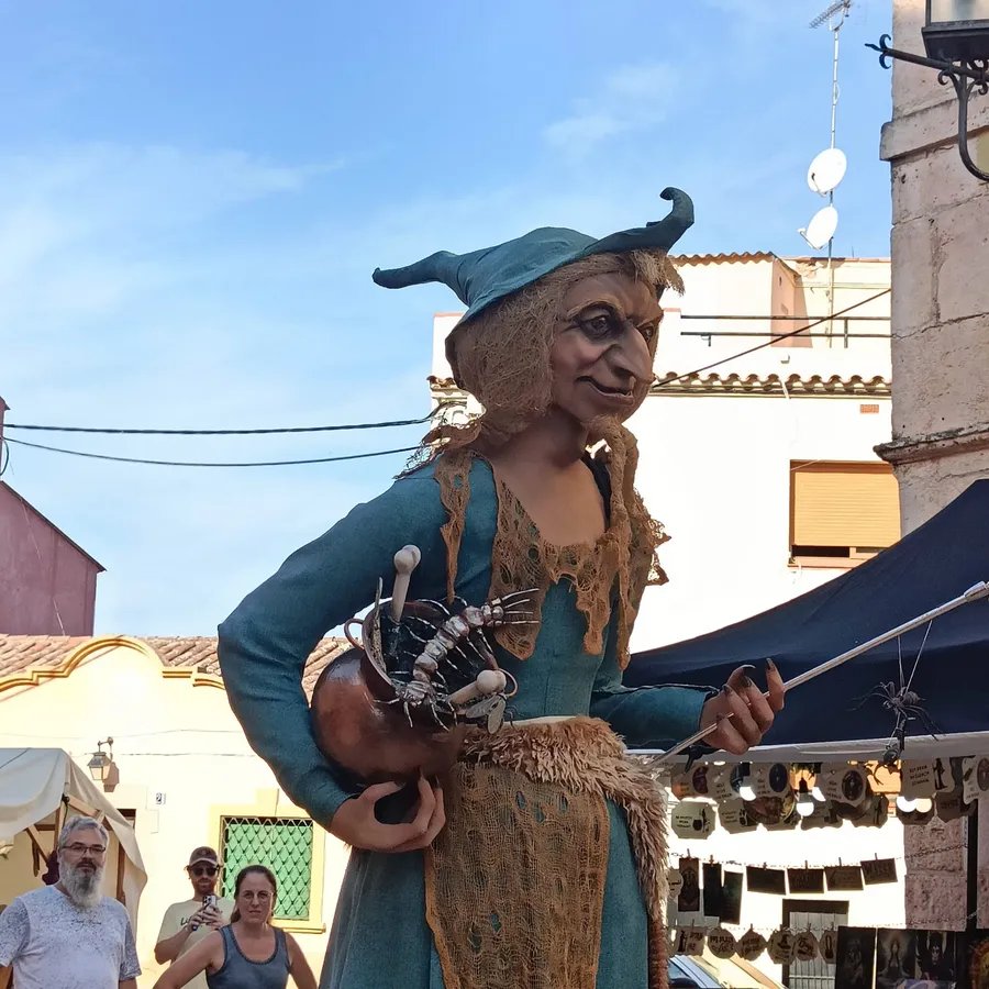 Witches' Market and Fire Shows in Altafulla's Old Quarter photo 7