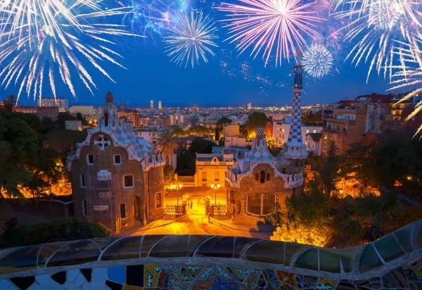 Sant Joan: Spectacular fireworks light up the city photo 4