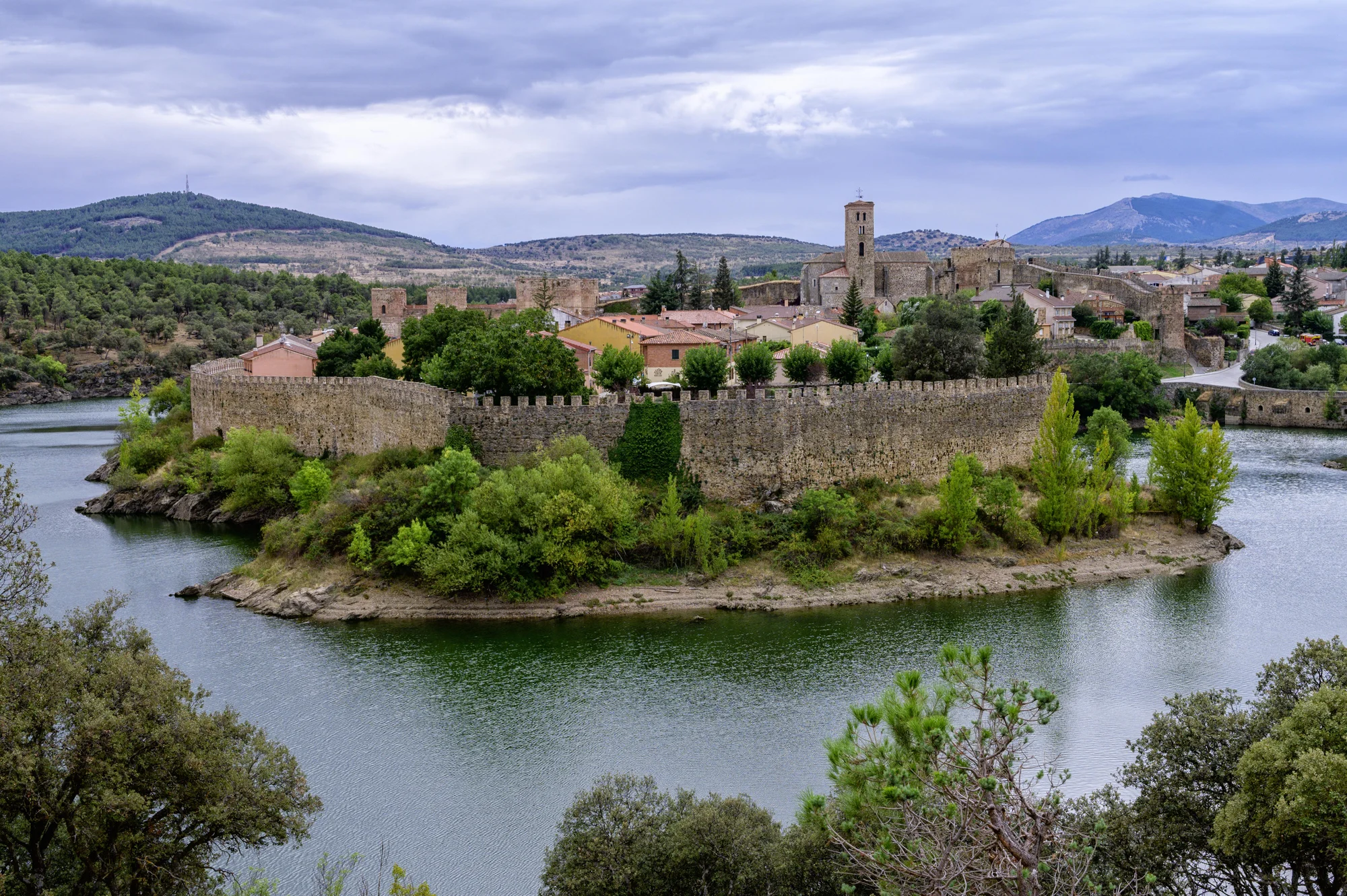 Buitrago del Lozoya photo 2