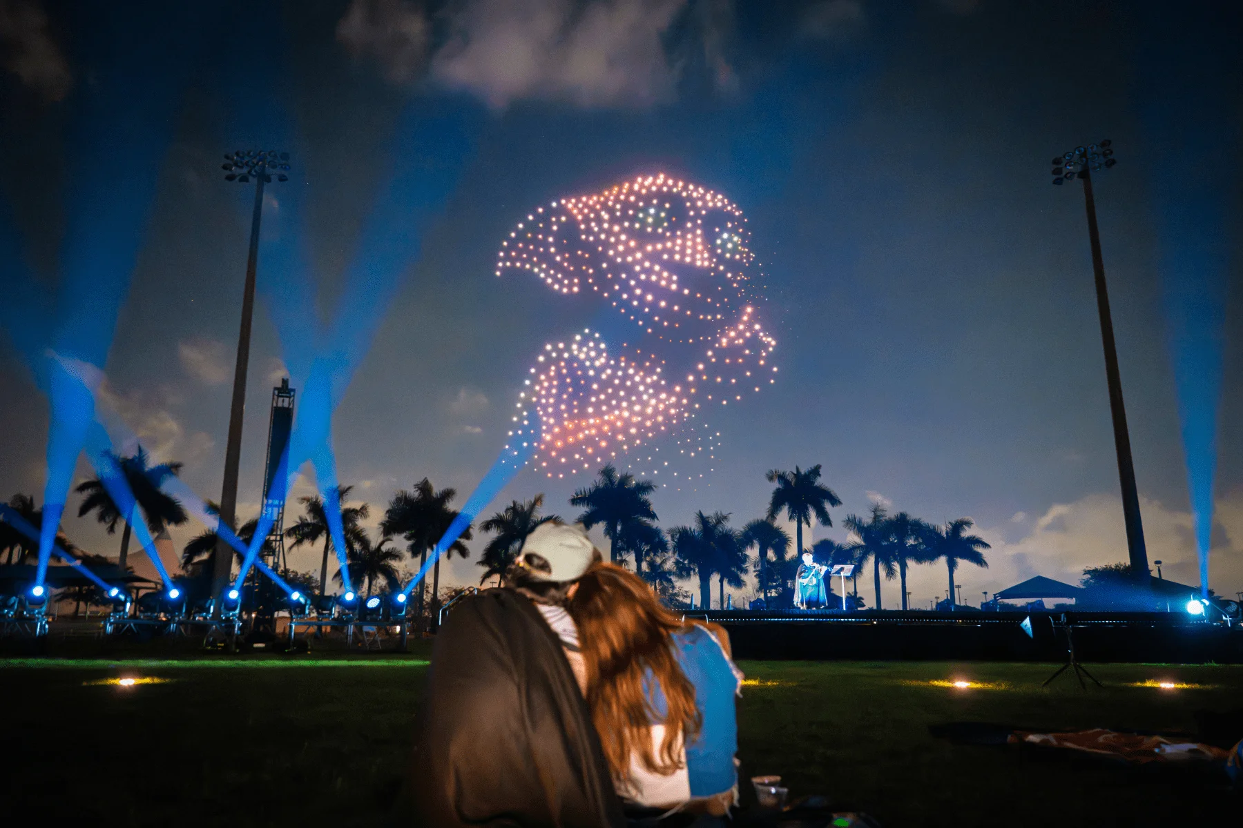 1,200 Illuminated Drones Recreate Harry Potter photo 4