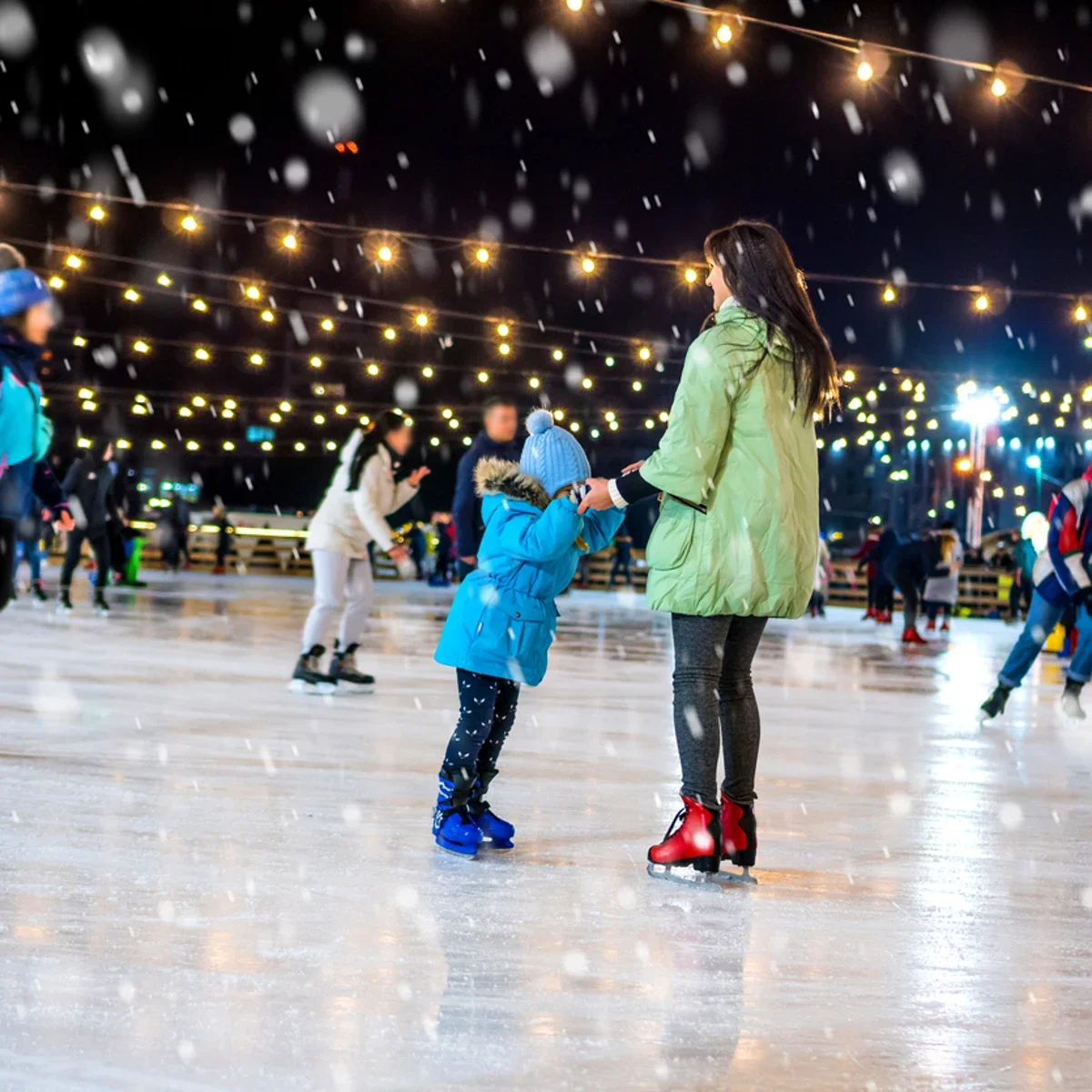 La Navideña at Plaza de España: Ice Rink and Christmas Market photo 2