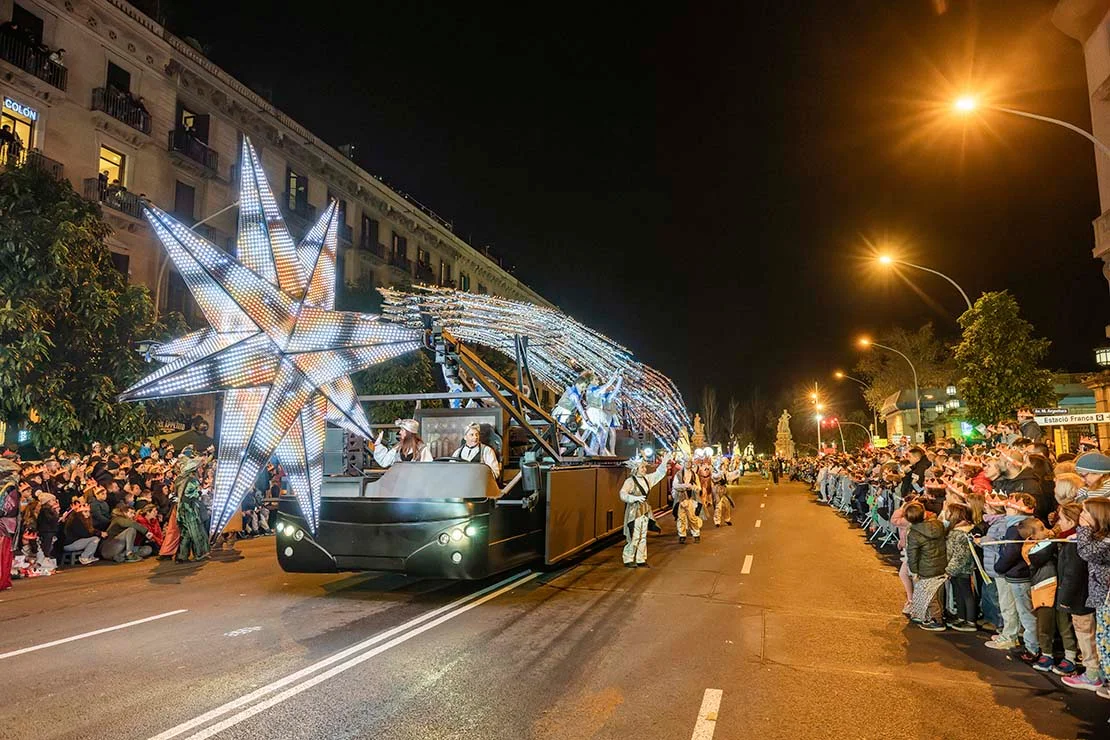 Three Kings Parade: Floats, Candy, and Royal Pages photo 3