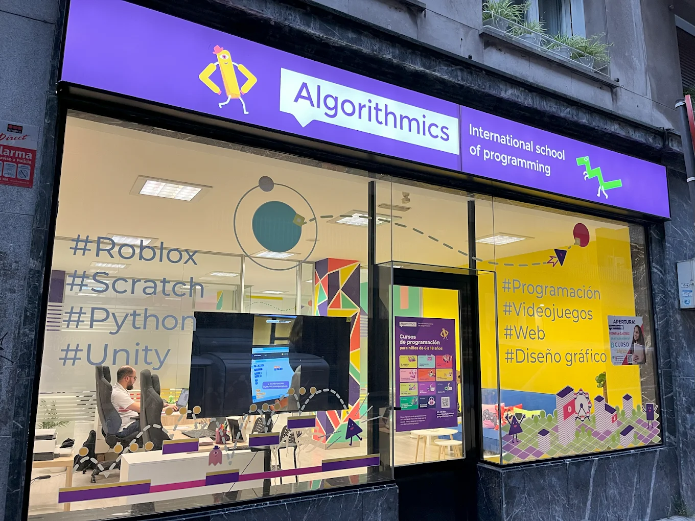 Algorithmics Madrid Coding School photo 4