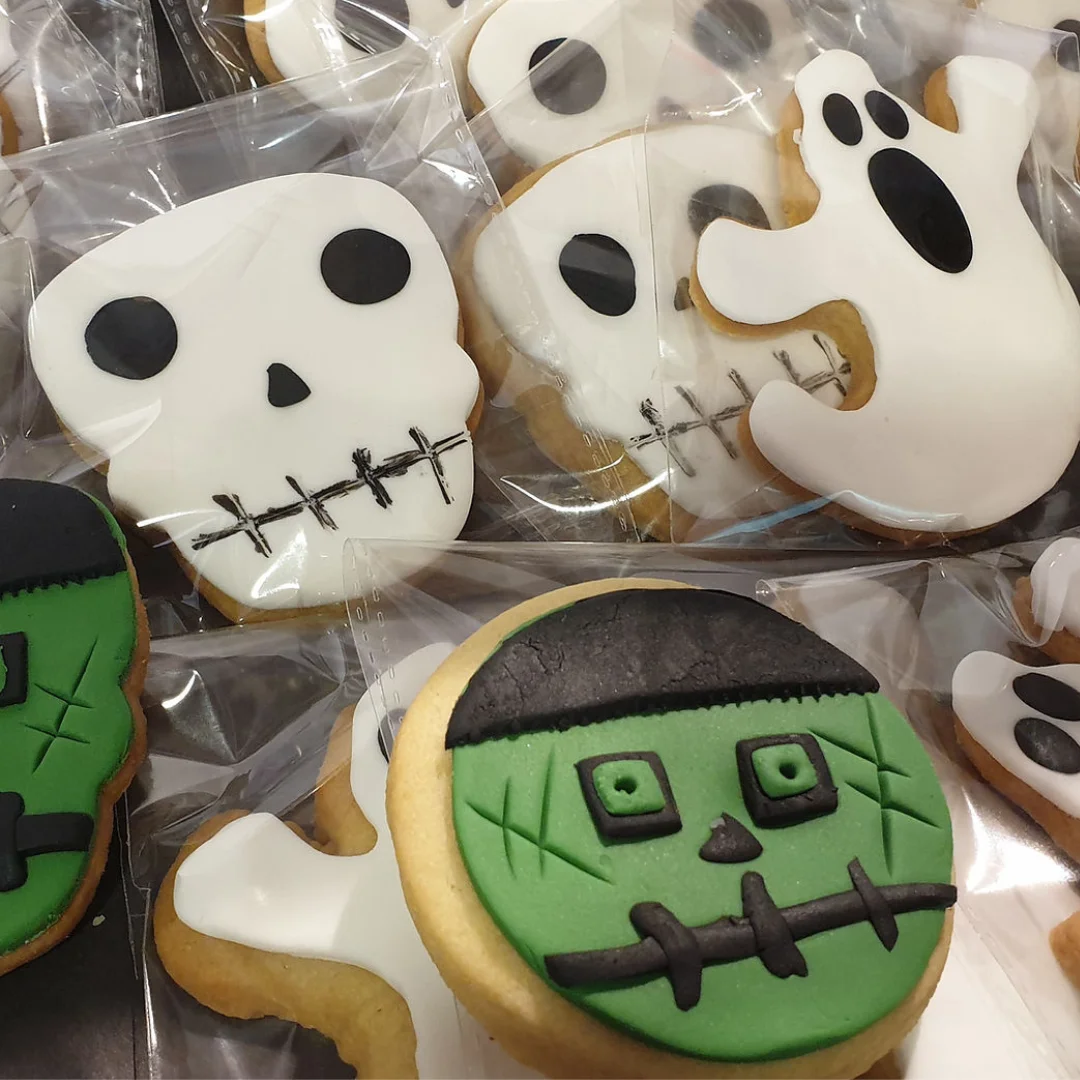 Halloween Cookie Decorating Workshop at Espai Granada photo 3