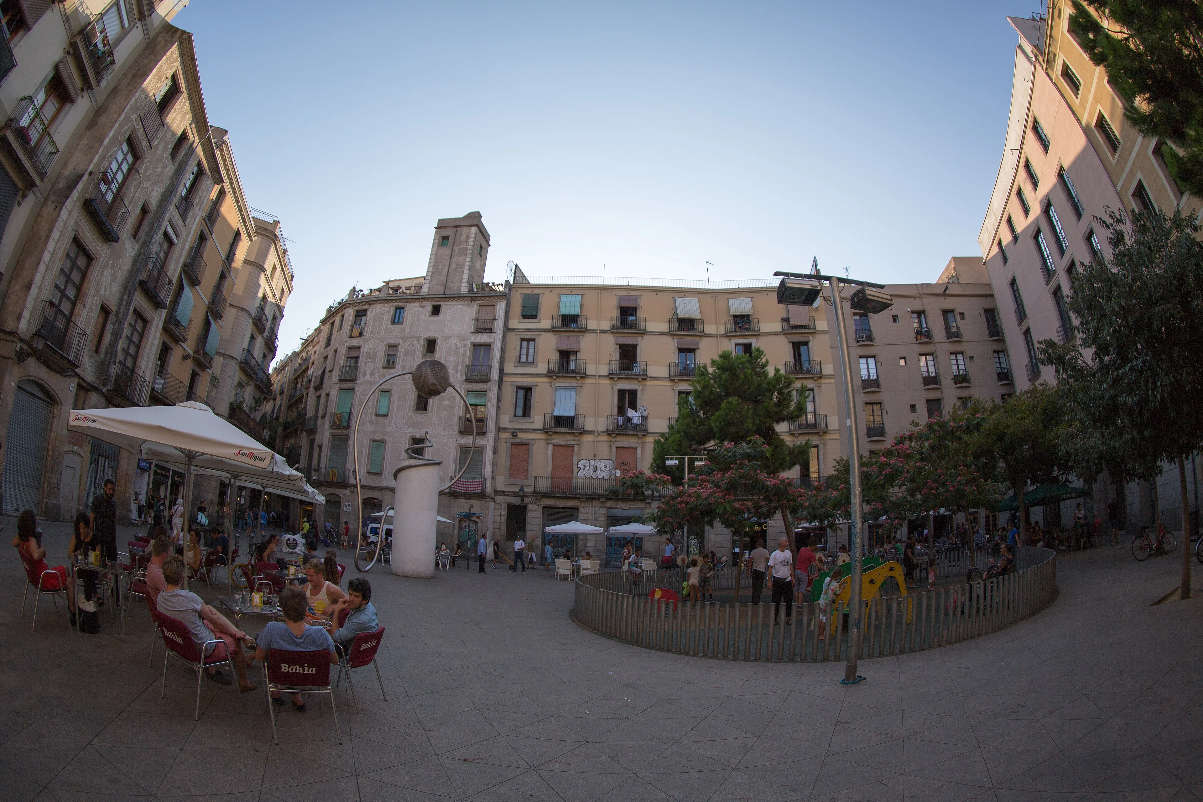 Plaça de George Orwell photo 6
