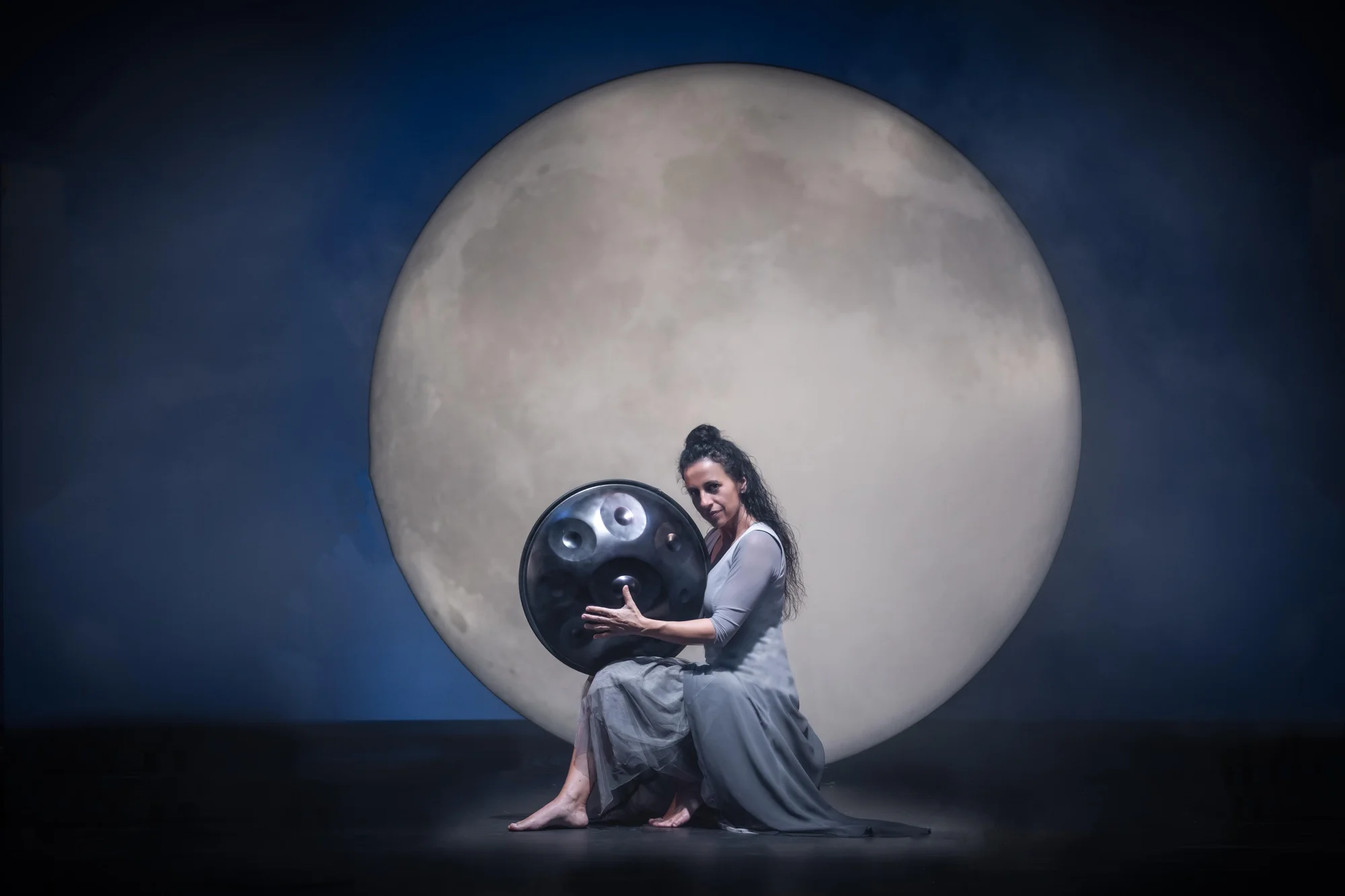 Sense lluna: A Wordless Music and Shadow Show photo 3