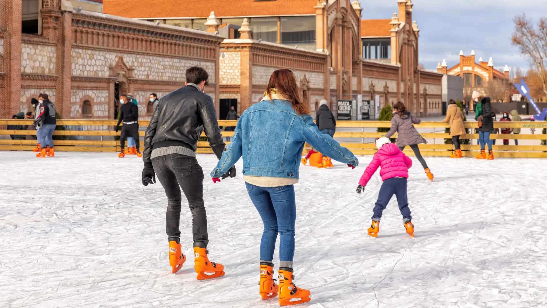 Christmas at Matadero: Evening Snow, Ice Rink and Family Shows photo 4