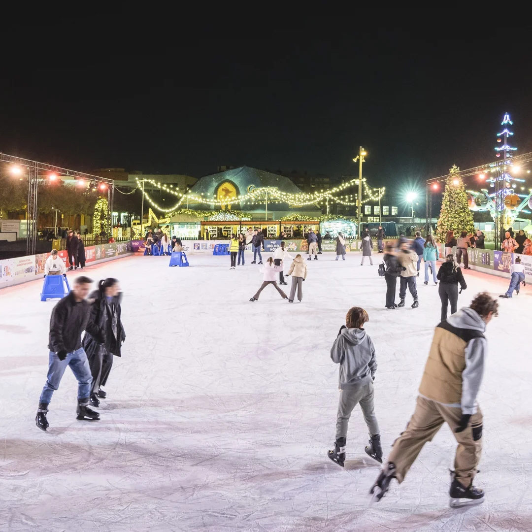 Christmas Ice Skating Rinks in Barcelona photo 3
