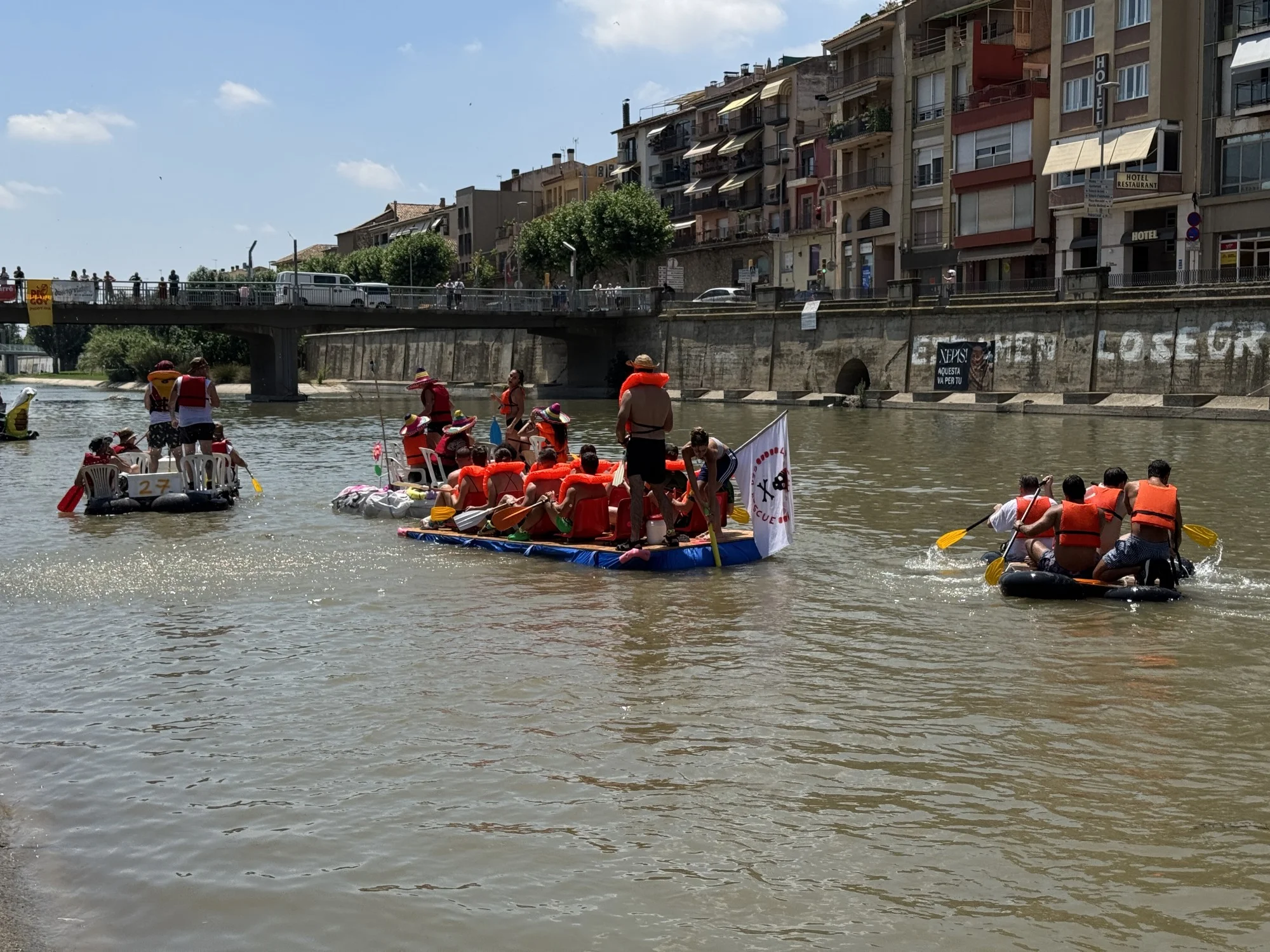 Homemade Boats Down the Segre River photo 3