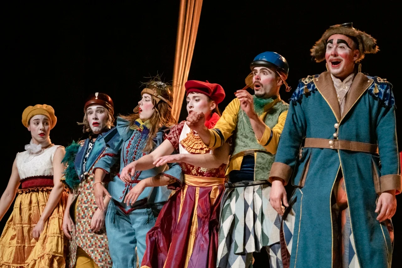 Circus Magic for Everyone: 82 Shows Under One Roof photo 4