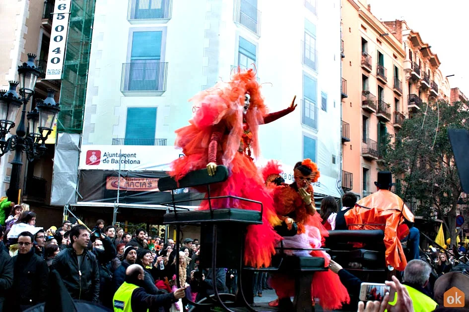Parade Floats and Costume Days Across Barcelona photo 4