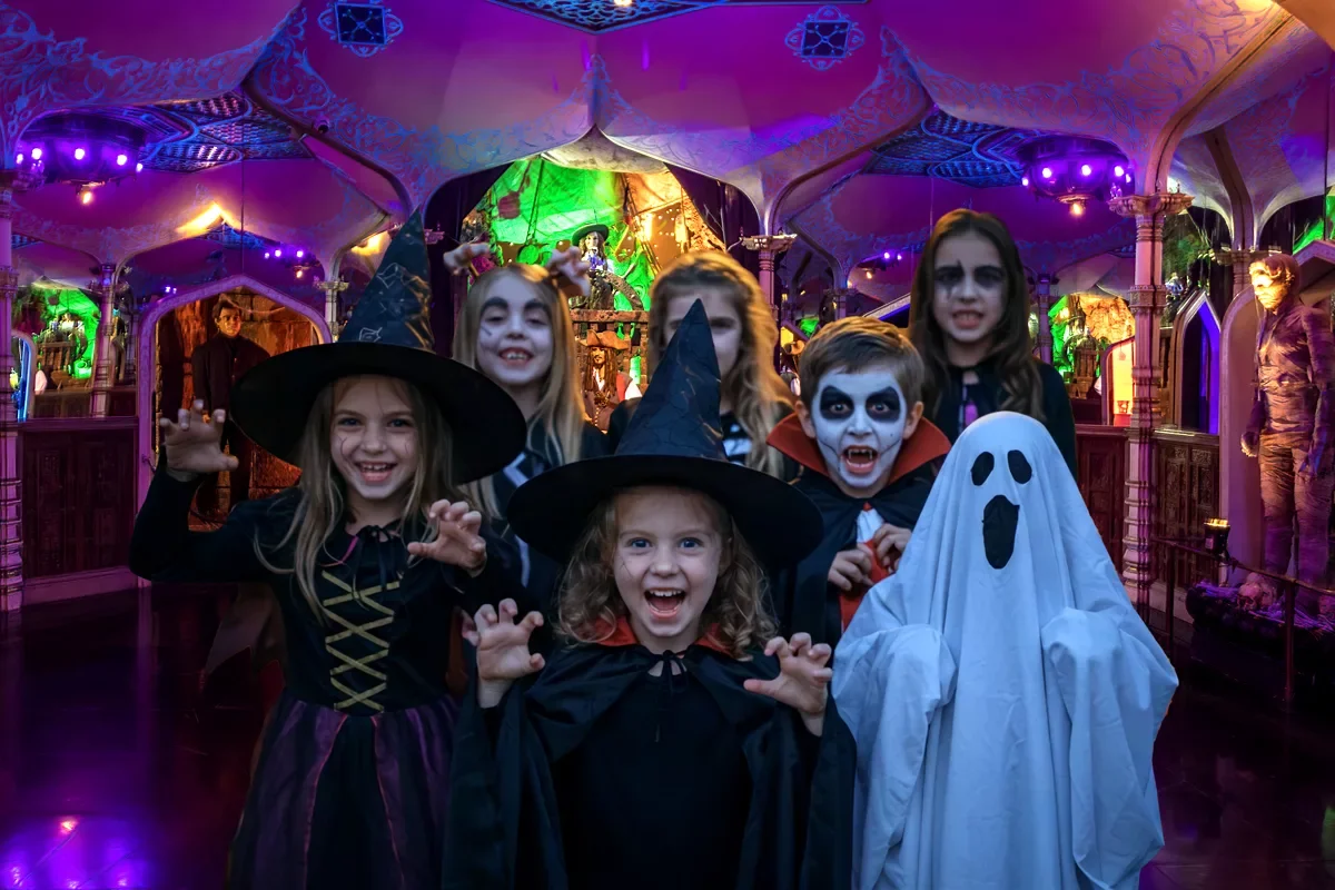 Halloween at the Wax Museum with Live Characters photo 2