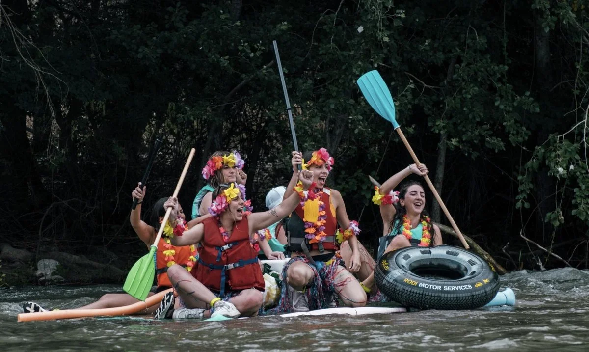 Homemade Boats Down the Segre River photo 2