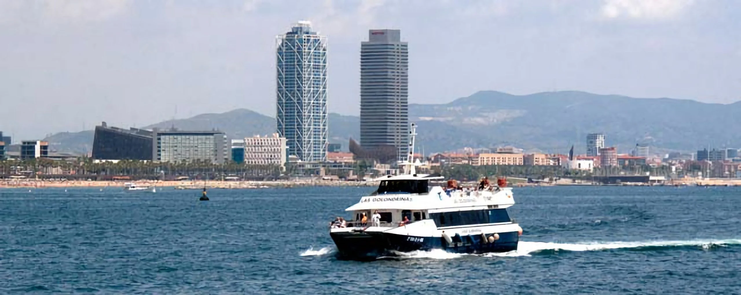 Las Golondrinas Harbor Boat photo 2