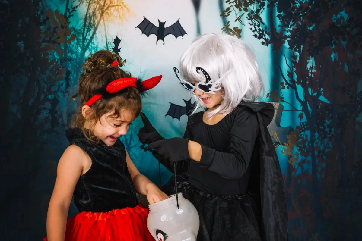 Terror Cruise and Face Paint at Halloween Micropolix photo 4