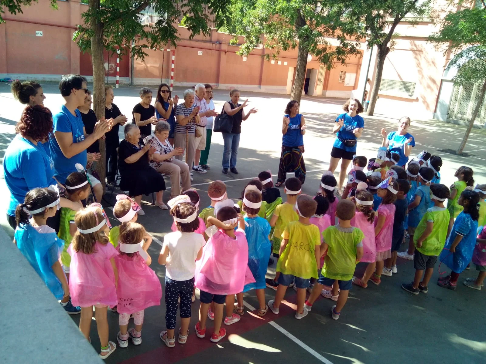 Campamento de Navidad: Distrito Arganzuela photo 1