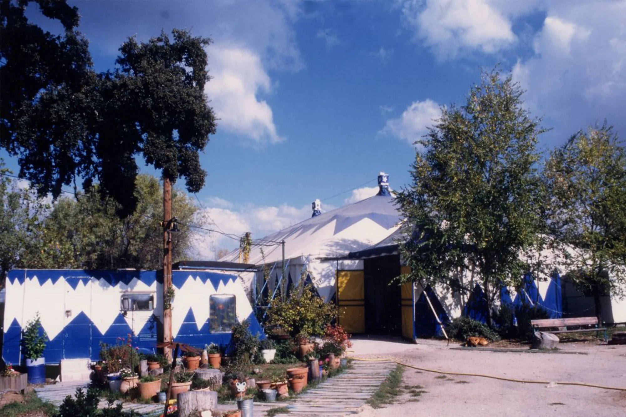 Club de Circo at Carampa photo 3