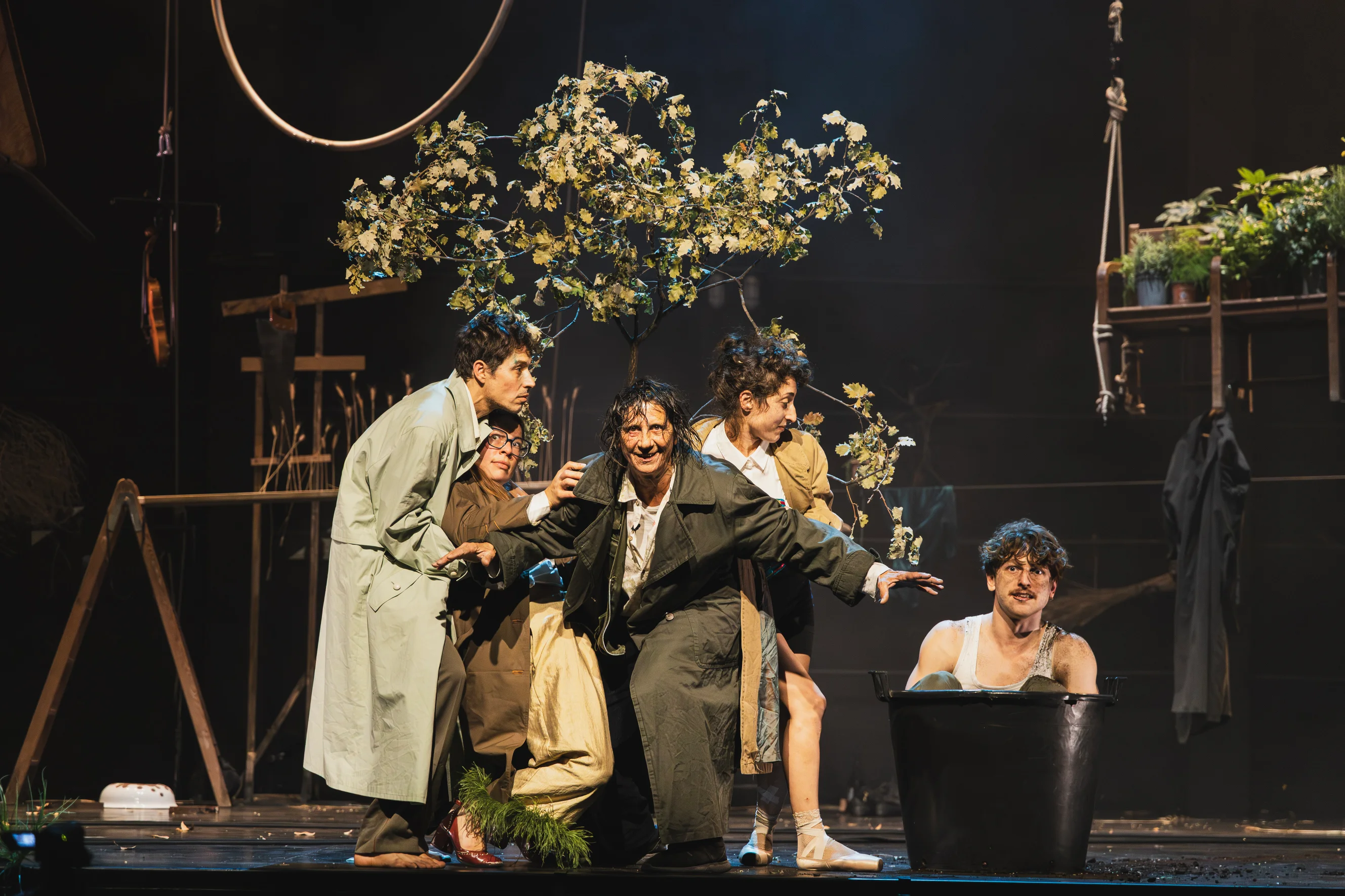 30th Winter Circus with Acrobats and Clowns photo 2