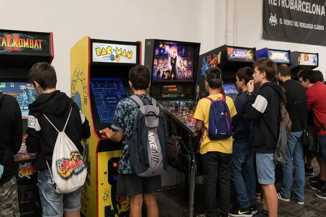 Classic Arcade Games for All Ages photo 2
