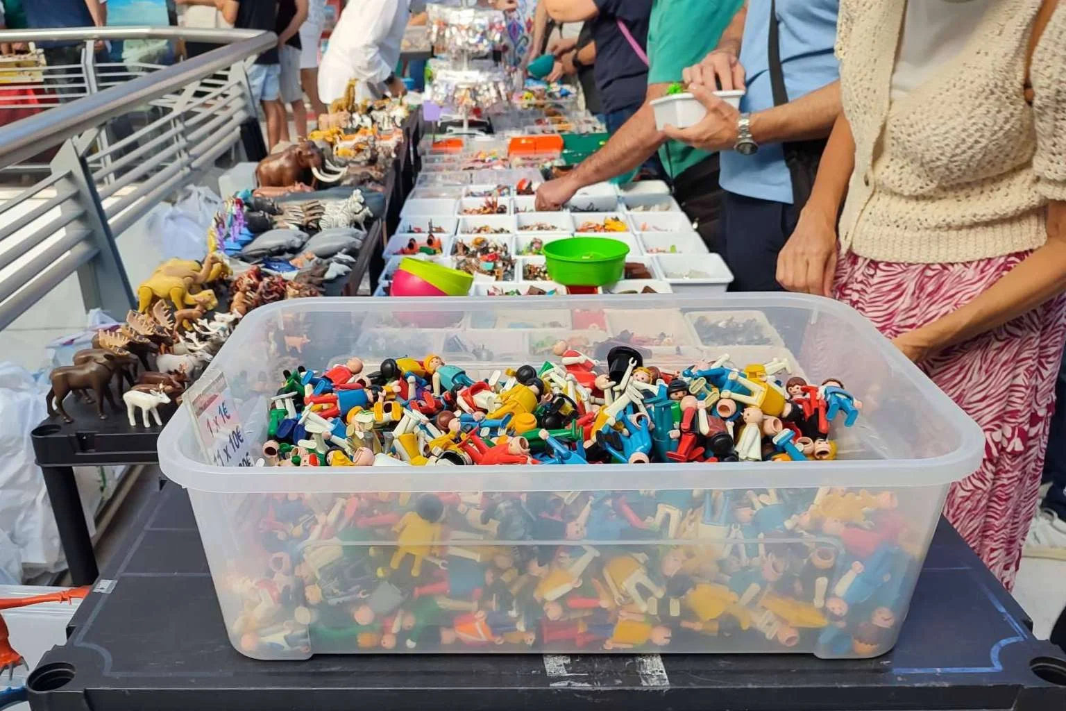 Mercado del Juguete: Saturday Toy Market at Rotating Malls photo 2