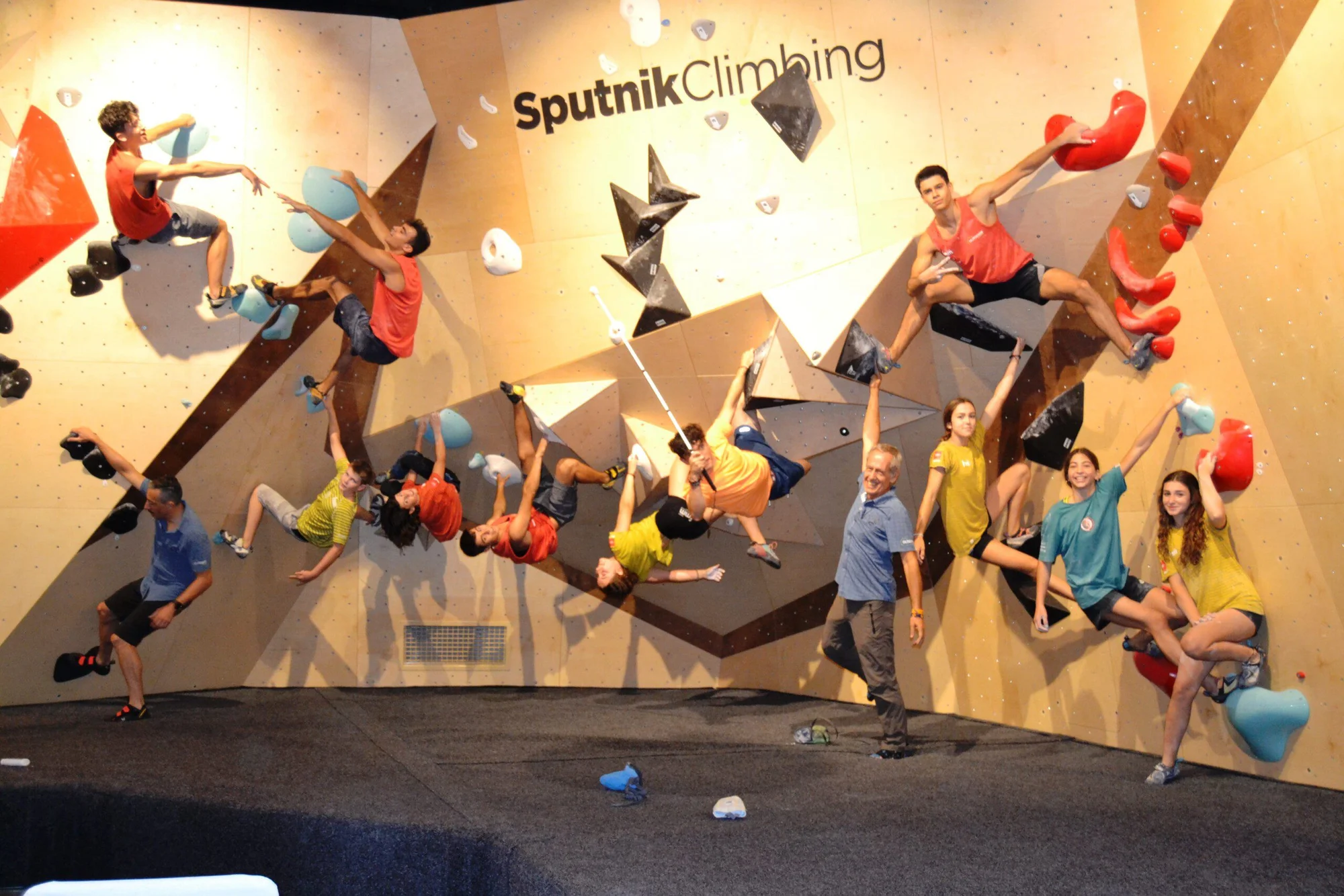 Sputnik Climbing Legazpi photo 2