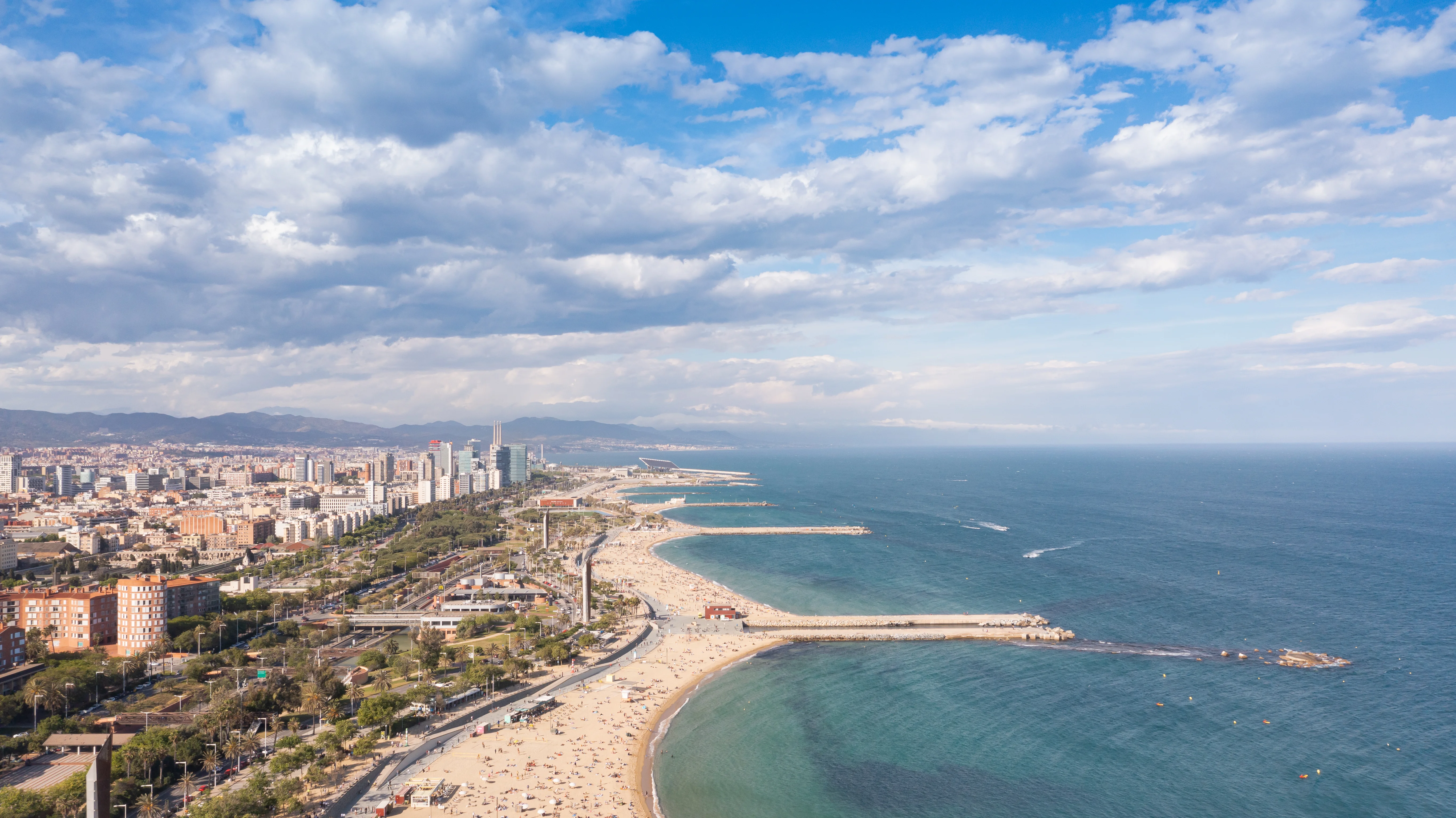 Nova Icària Beach photo 3