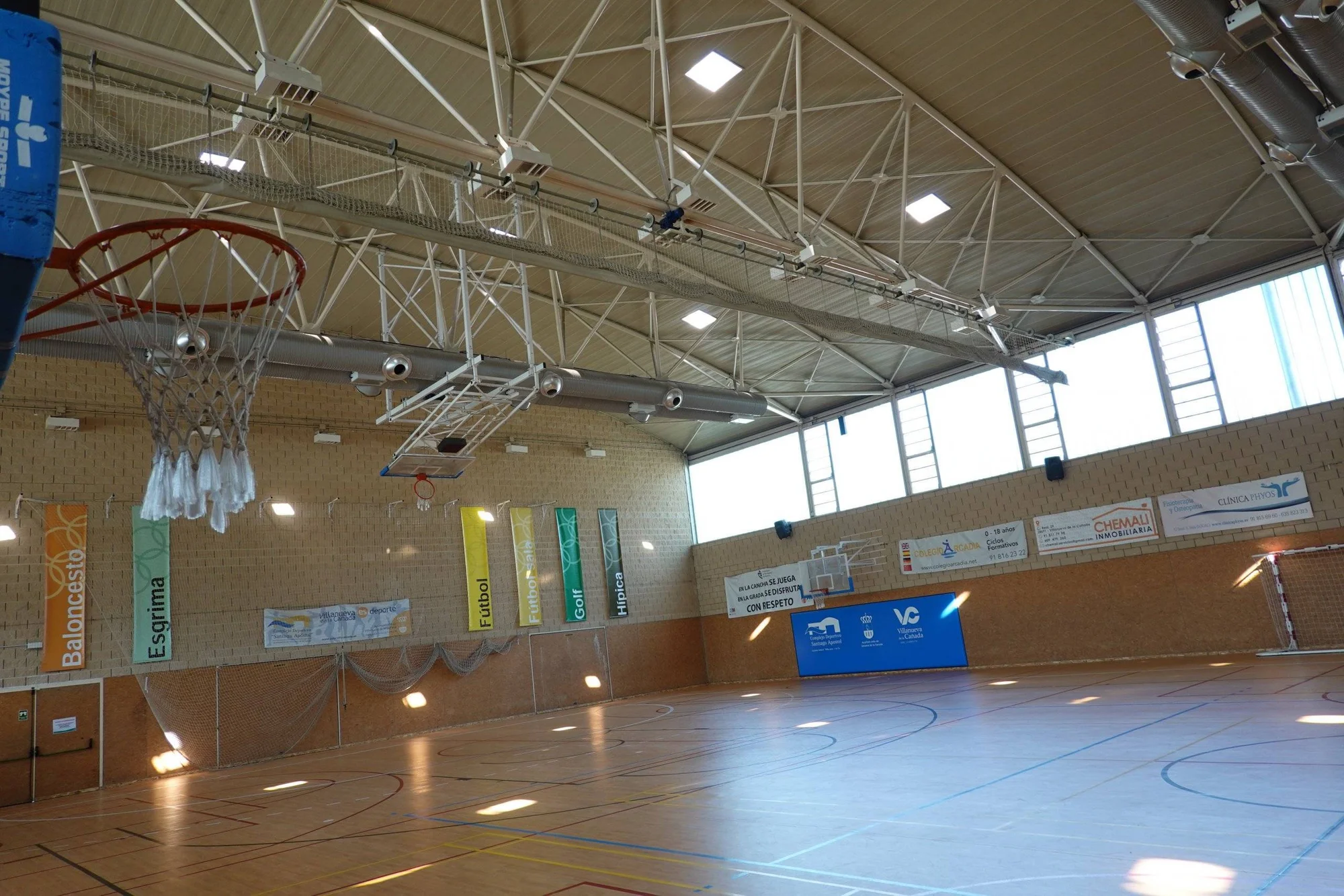 Villanueva de la Cañada Municipal Sports Schools photo 3