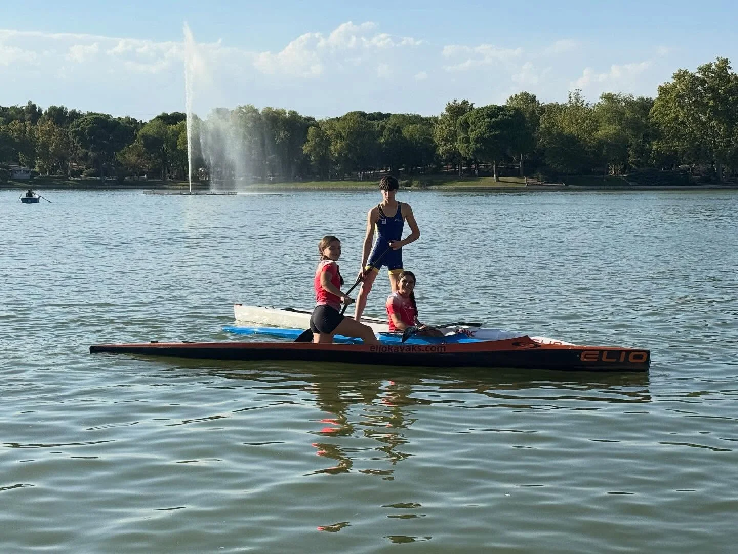 Kids Canoe and Kayak School Club Ciencias photo 3