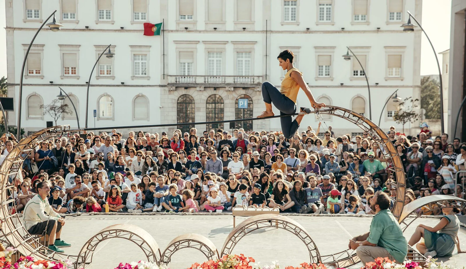 Acrobats, Jugglers, and More in Lleida photo 3