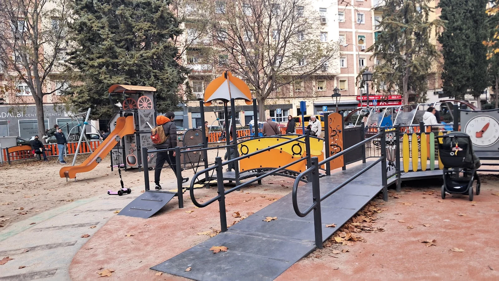 Parque El Calero Train Playground photo 1