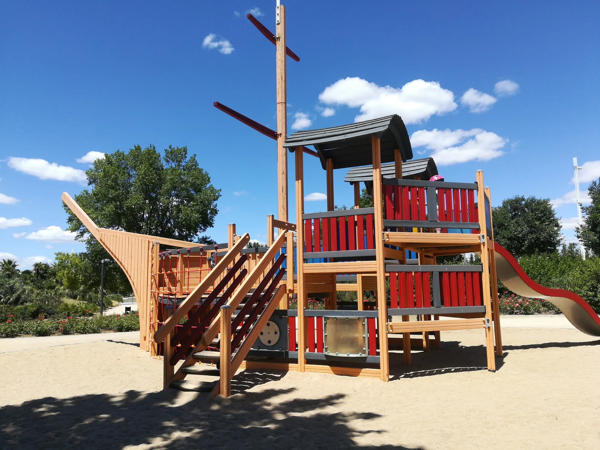 Parque Juan Carlos I Ship Playground photo 2