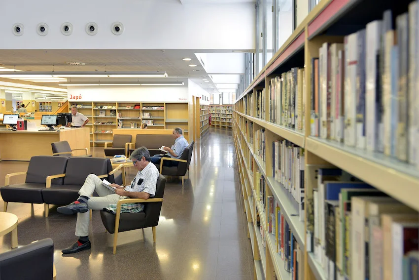 Biblioteca Jaume Fuster photo 3
