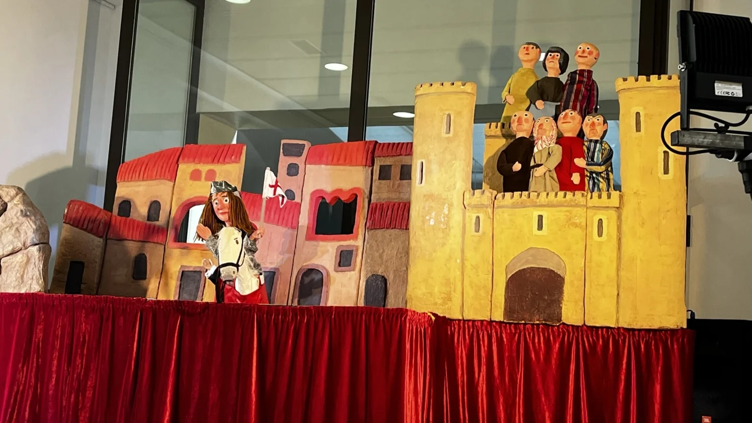 Cu-cut and the Chestnut Seller: Autumn Puppet Show photo 2