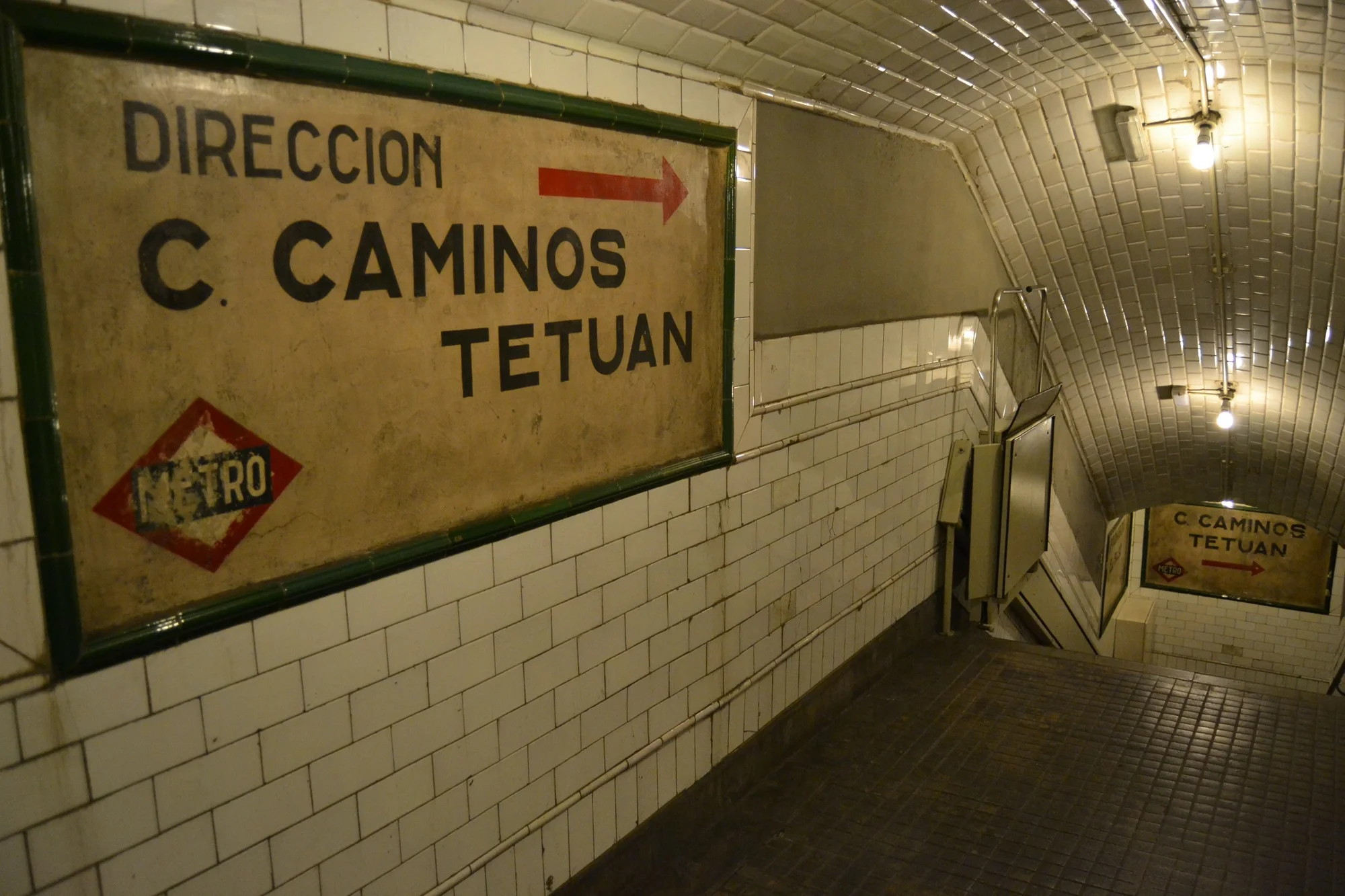 Andén 0 Chamberí Ghost Station photo 3