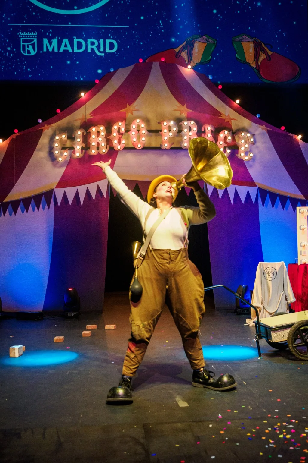 HOP!: A Clown-Led Tour of Teatro Circo Price photo 3