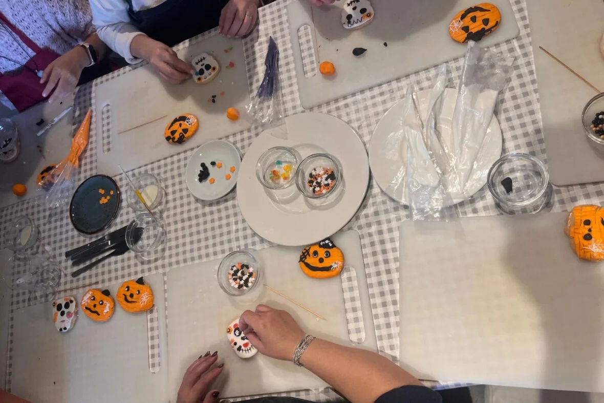 Halloween Cookie Decorating Workshop at Espai Granada photo 2