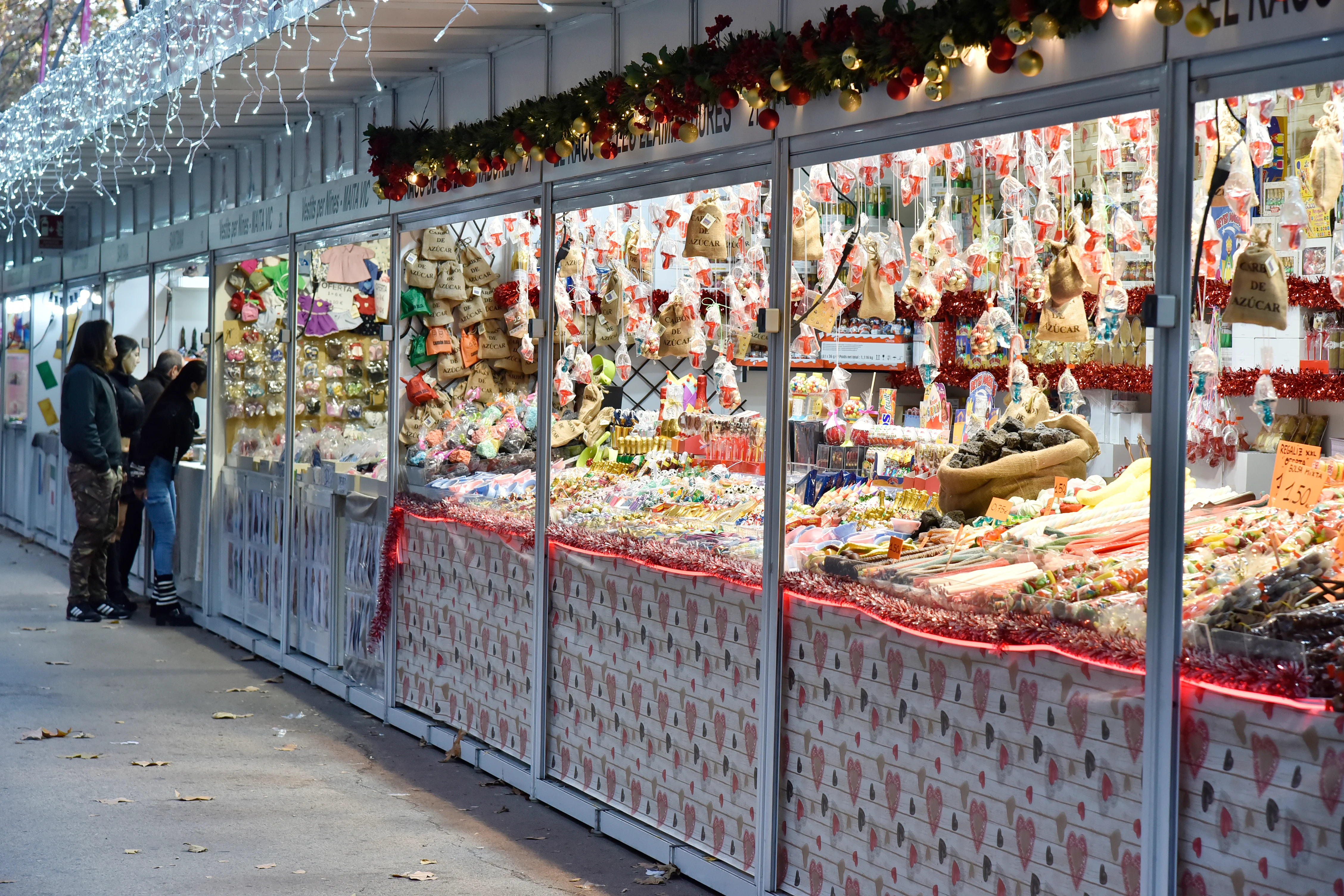 Toy Stalls and Sweets on Gran Via photo 3