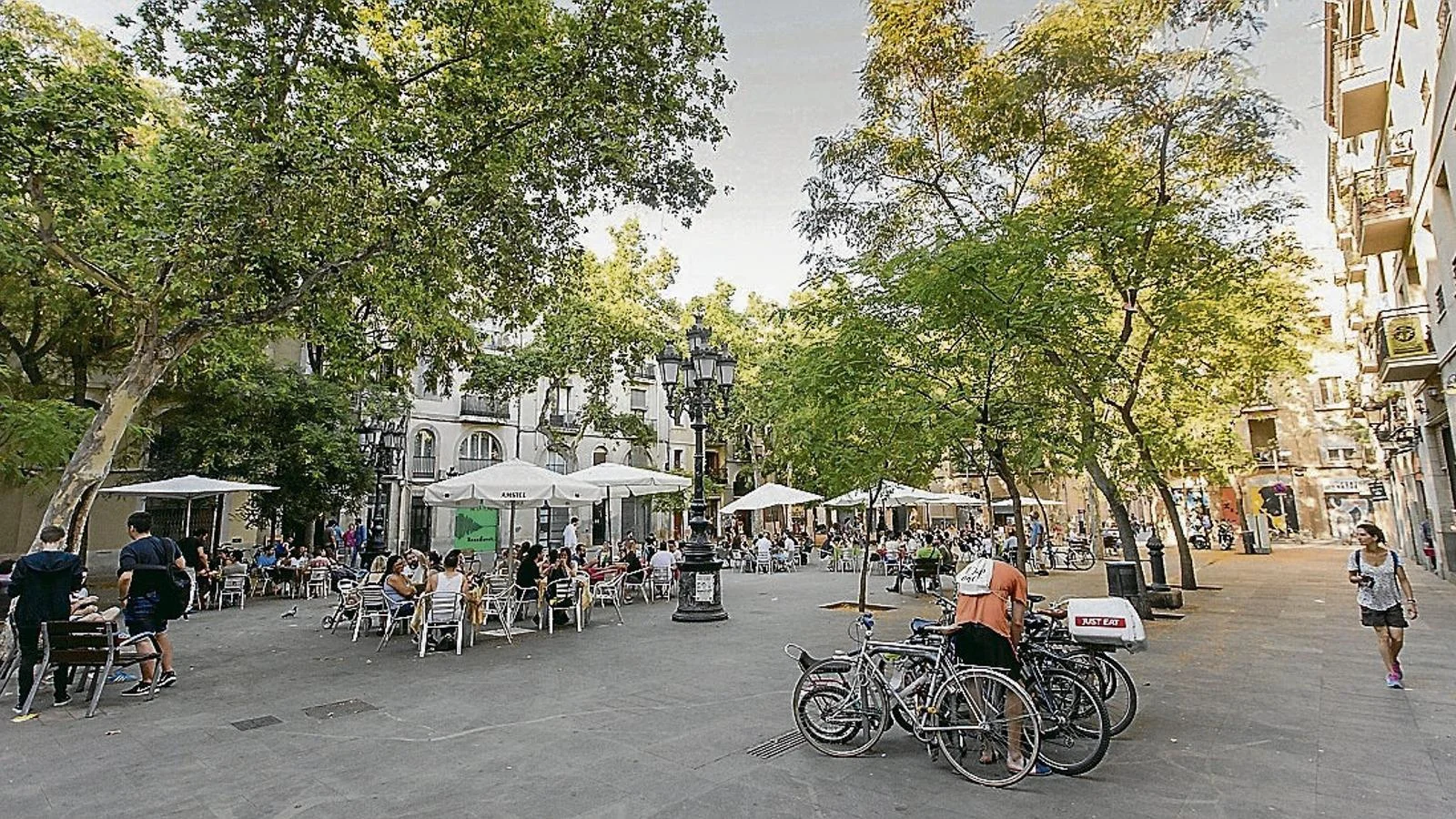 Plaça d'Osca photo 5