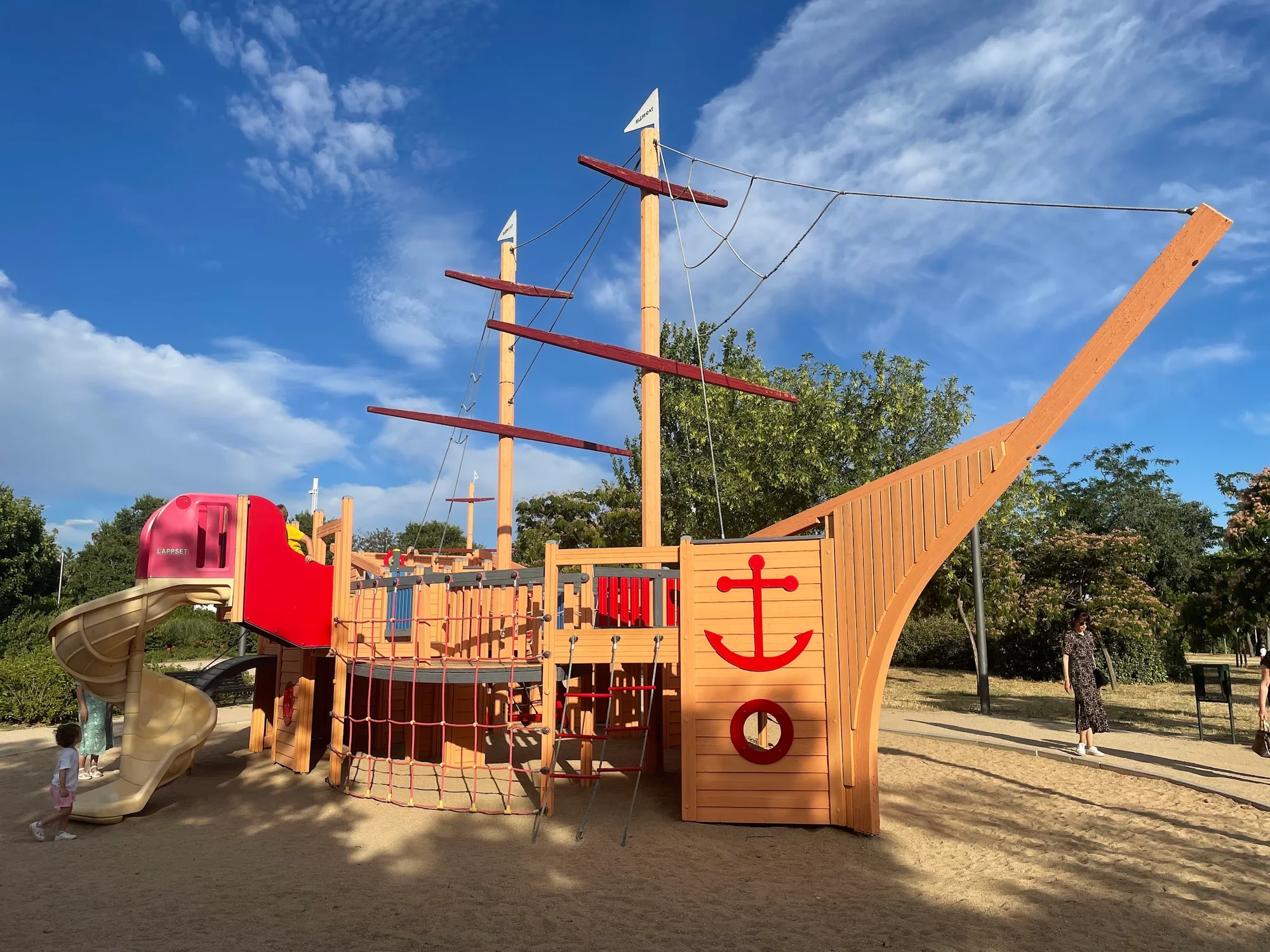 Parque Juan Carlos I photo 3